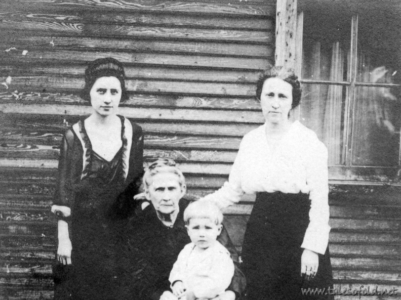 Lula Scales and Other Family Memebers