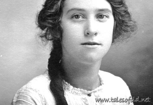 Lottie Daniel Portrait