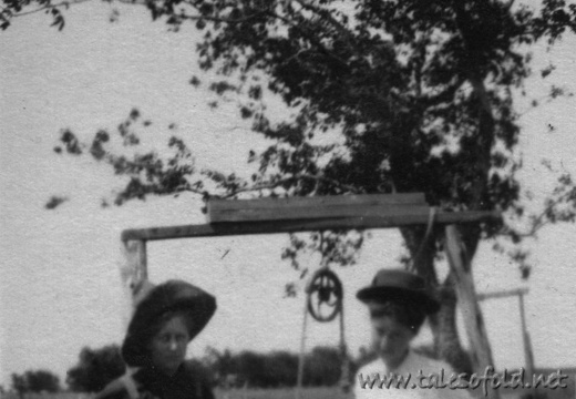 Maud and Dollie Daniel