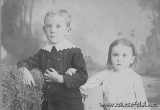 Two Unidentified Children (#27) - Roy Filyaw Stuckey and Annie Laurie Stuckey