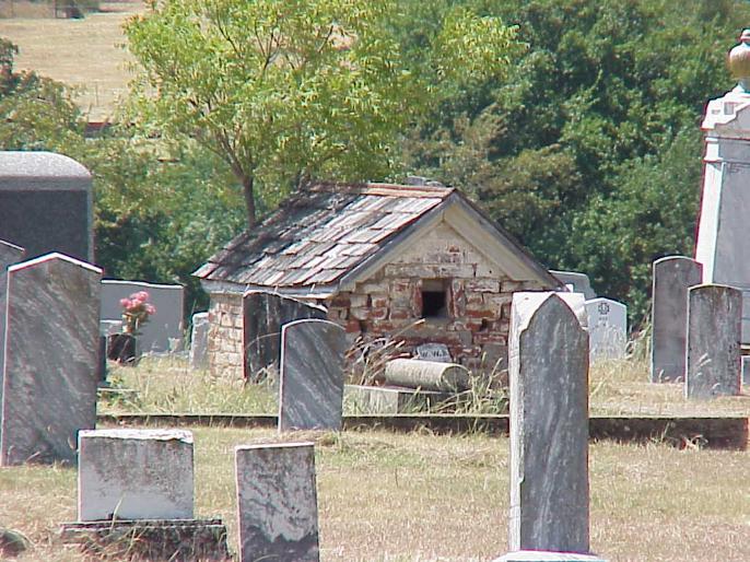 burial house in Bethesda Cemetery