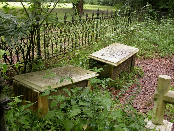 Cemetery Near the Old Trace Exhibit Center North of Natchez, MS
